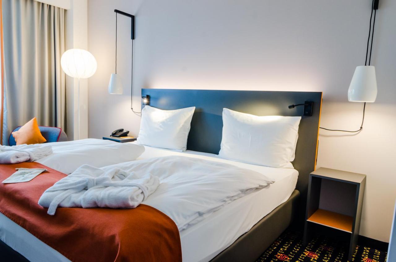 Vienna House Easy By Wyndham Bucharest Airport 4*